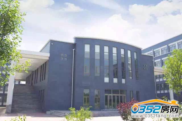 041637276c72f4ebd27268.jpg 292545959793478852.jpg