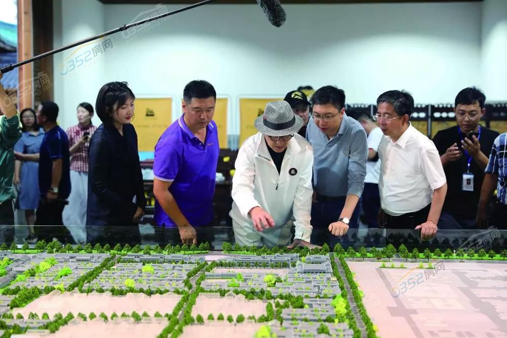 241057096ebfc172e64012.jpg 241057096ebfc172e64012.jpg