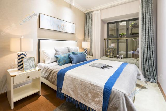 �Ӱ��g�P��