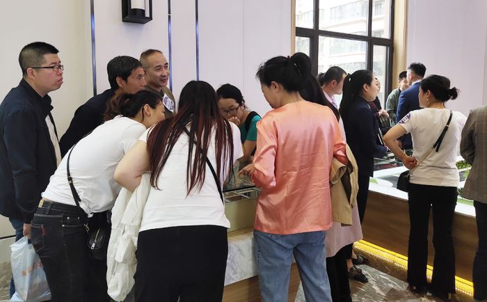 �q�_���?jpg