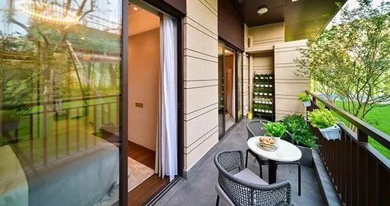 091516570316a6d3fc0204.jpg 091516570316a6d3fc0204.jpg