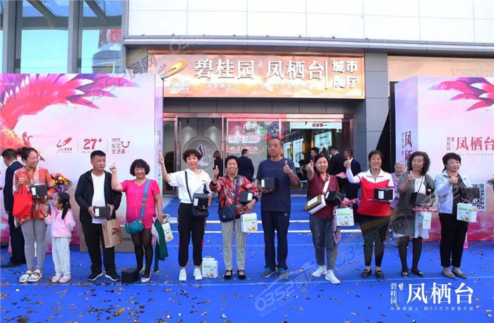 02101507367e3570bd4465.jpg 10.jpg