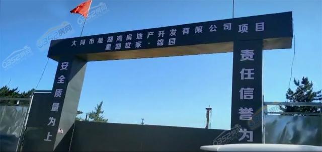 ���،����D