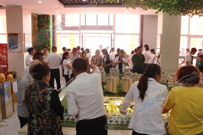 IMG_8895_爱�?�?jpg