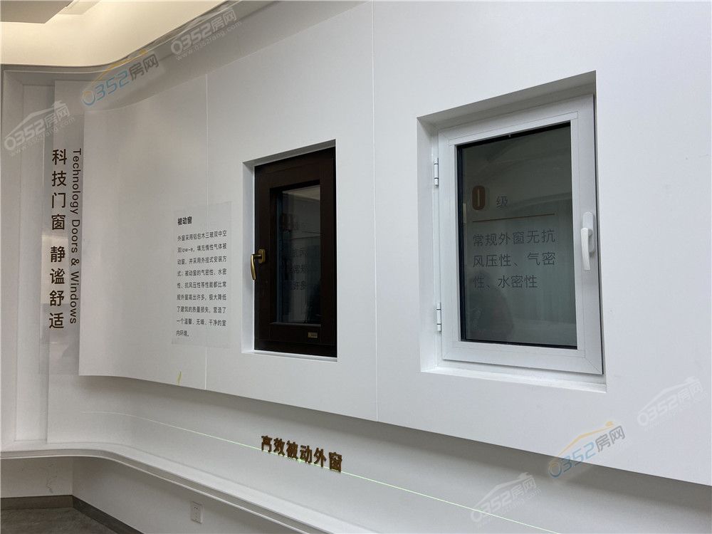 29161555000947a12e1992.jpg ea453fc0ecc8cb70297834f2463023a.jpg