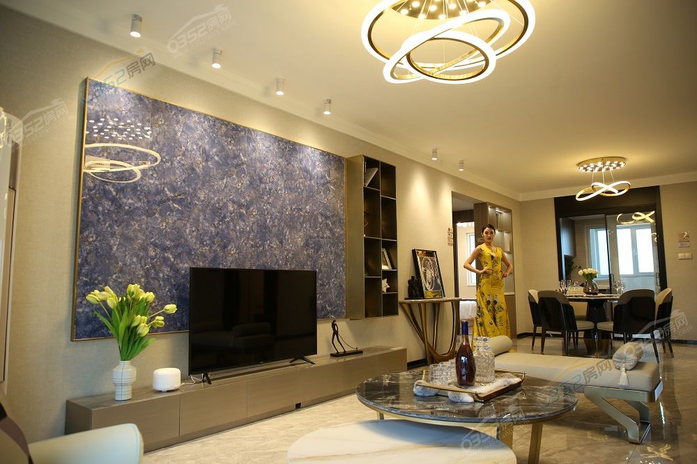 2P1A6093.JPG 2P1A6093.JPG