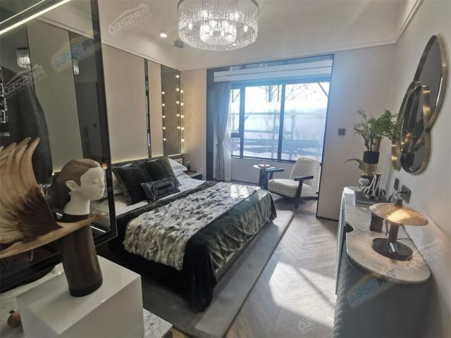 �Bƴ�Ӱ��g�����D