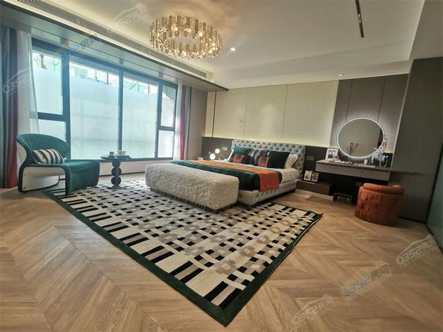 �Bƴ�Ӱ��g�����D