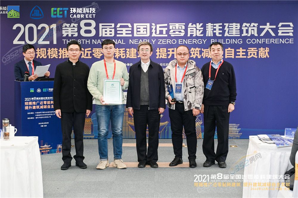 216109706.jpg 216109706.jpg