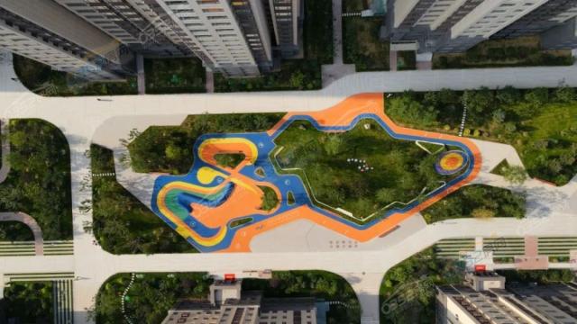 �@�֌����D