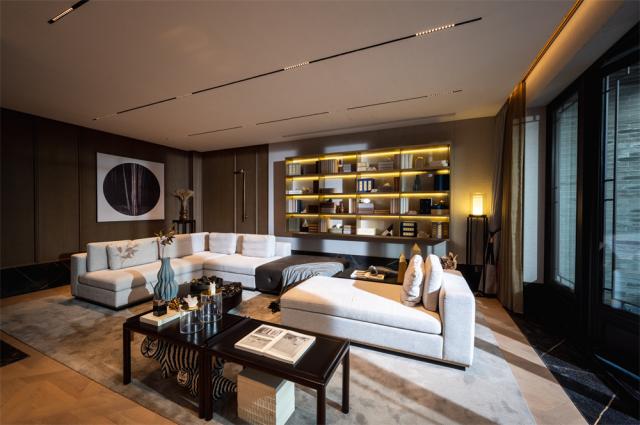 ����B���͘Ӱ��g����