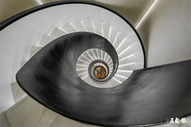 ����B���͘Ӱ��g����