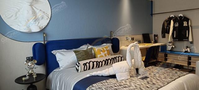 �Ӱ��g���P��